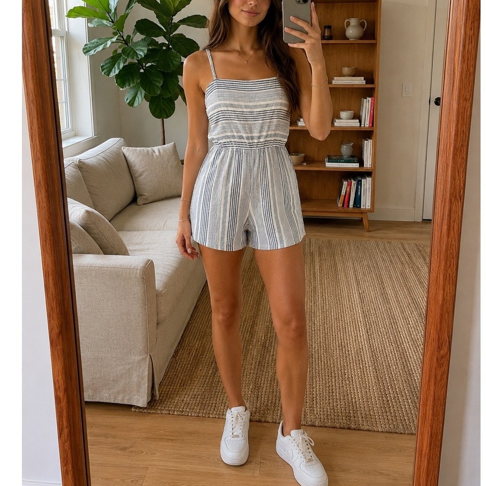 Cynthia Rowley Womens Linen Romper 6 Blue White Striped Coastal Preppy Nautical